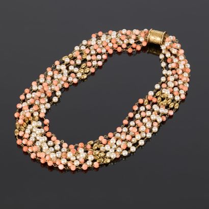 Important 7-row necklace of coral pearls,...