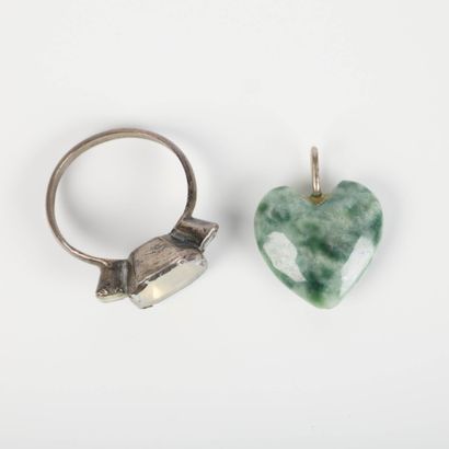 Pendentif coeur et bague en argent (800)....