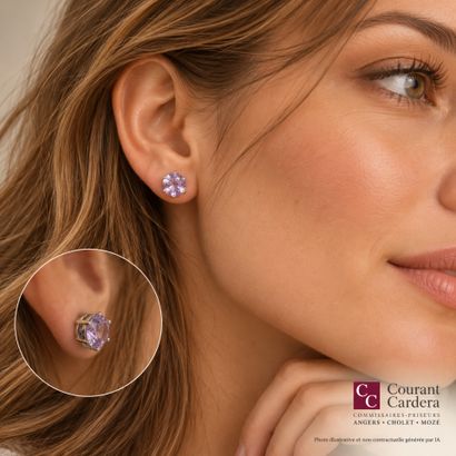 Paire de boutons d'oreilles en or blanc,...