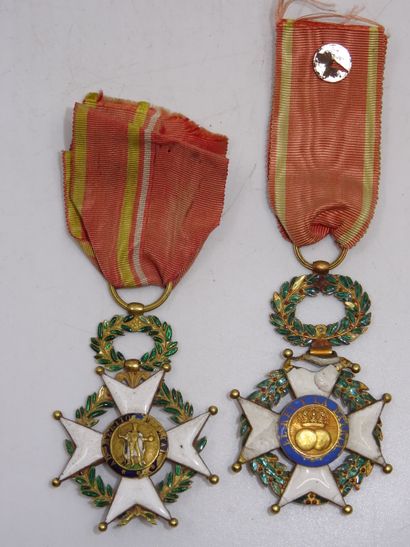 ESPAGNE: Ordre de Saint Ferdinand. Deux étoiles...