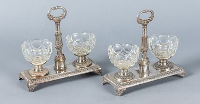 Paire de double salerons en argent et verre...