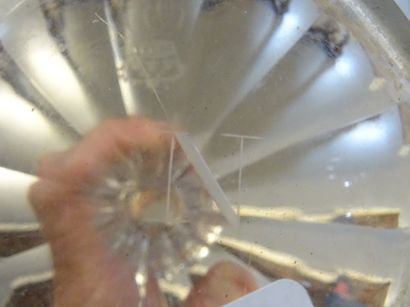 Petit flacon en cristal à pans coupés de...