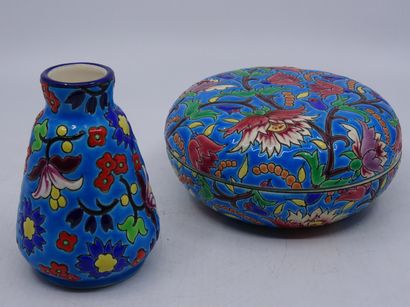 LONGWY : Bonbonnière (diamètre : 14 cm) et...