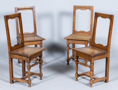 Quatre chaises lorraines.
