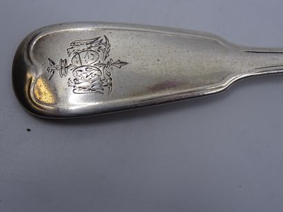 Louche en argent modèle à filet. Poinçon...