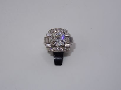 VAN CLEEF ARPELS: Importante bague de type...