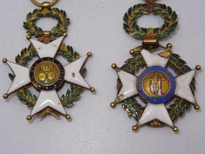 ESPAGNE: Ordre de Saint Ferdinand. Deux étoiles...