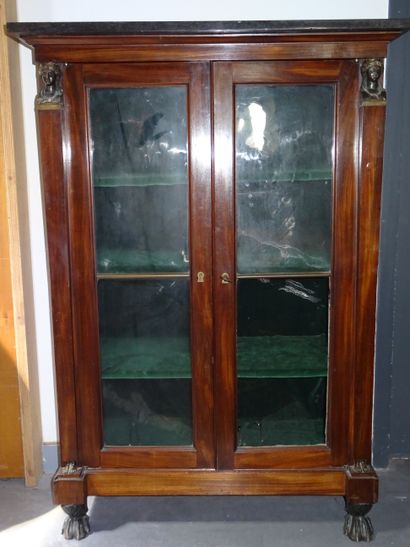 Vitrine de style Empire en acajou et placage...