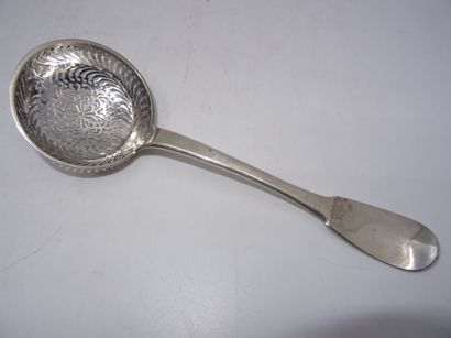 Cuillère saupoudreuse en argent (poinçon...