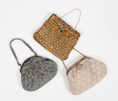 Lot de trois pochettes du soir en tissus...