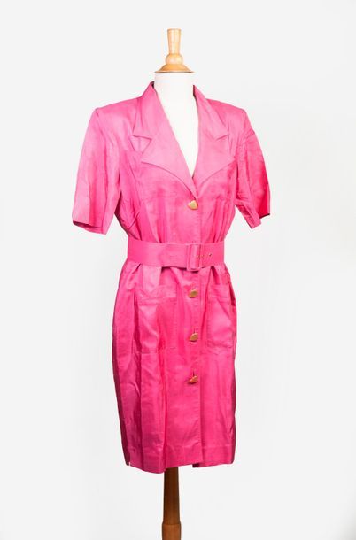 TORRENTE


Robe chemisier en soie rose fuchsia...