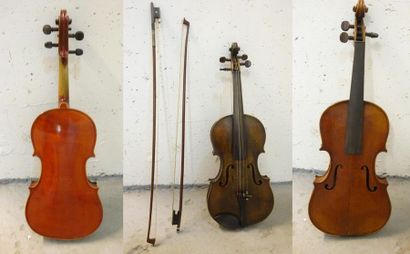 Lot de trois violons modernes :
- un d'enfant...