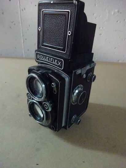 ROLLEIFLEX

Boîtier Rolleiflex (Rollei) n°1130505...