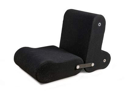 Joe COLOMBO (1930 - 1971) & B-Line Ed


Fauteuil...