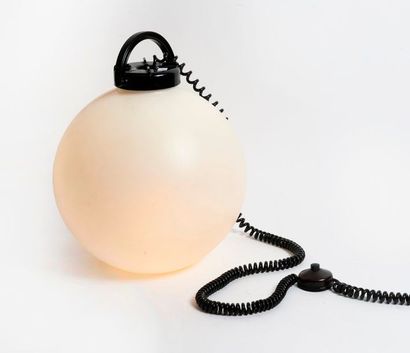 Isao HOSOE (1942)


Lampe Tama, modèle crée...