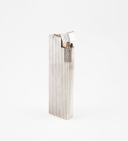 CARTIER, Paris


Briquet de table en argent...