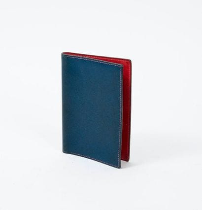 HERMES Paris


Porte-agenda en box bleu marine,...