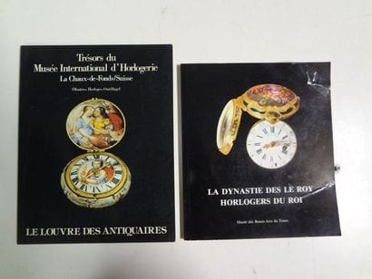 Lot de deux catalogues comprenant :

- Le...