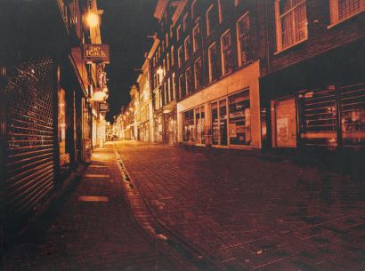 LOGAN HICKS (NÉ EN 1971)
Amsterdam maze 2,...
