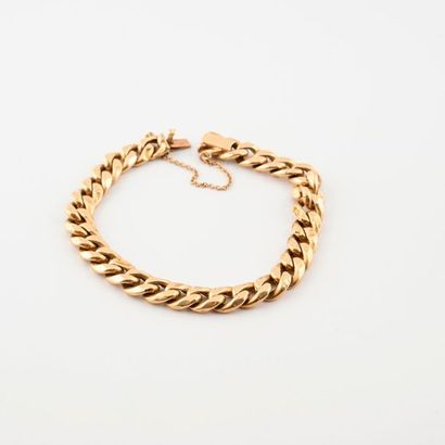 Bracelet gourmette en or jaune (750) creuse....