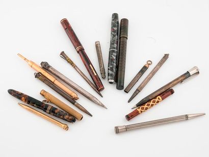 Eléments de stylos et criterium.

Accidents...