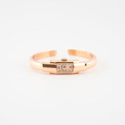 Montre bracelet de dame en or jaune (750)....