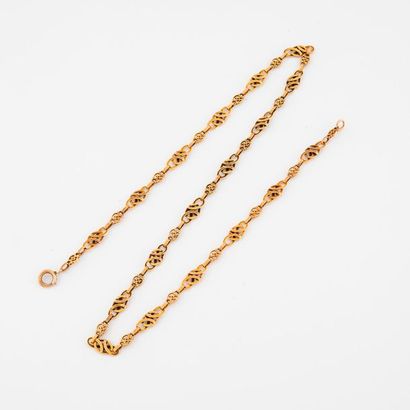 Collier en or jaune (750) les maillons à...