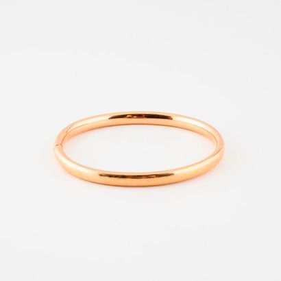 Bracelet jonc en or jaune (750). 

Poids...