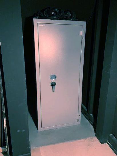 Armoire forte Hartmann Star Protect 480.

Dim....