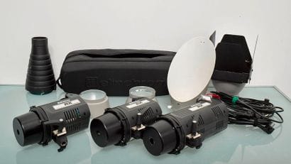 Kit lumière flash composé de 3 sources ELINCHROM...