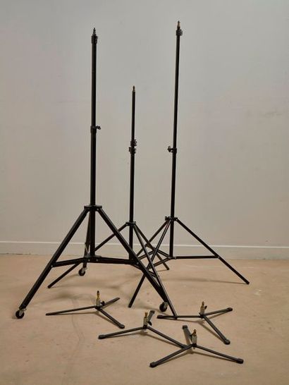 Lot de 3 pieds hauts et 4 pieds de table...