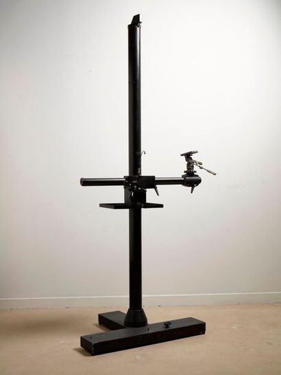 Lot de deux pieds colonne MANFROTTO / IFF...