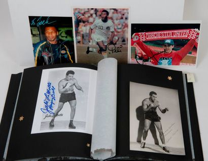 SPORTIFS 

Un album comprenant 60 tirages...