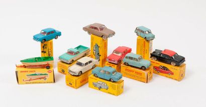DINKY TOYS

Un lot de miniatures comprenant...