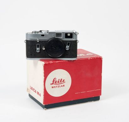 LEICA, LEITZ


Boîtier M4 chromé n°1 210...