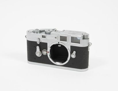 LEICA
Appareil photographique. 
Boîtier Leitz...