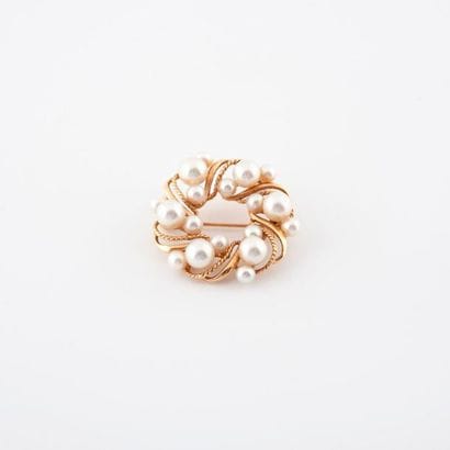 Brooch crown in yellow gold (585) punctuated...