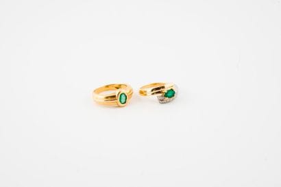 Two yellow gold (750) rings adorned with...