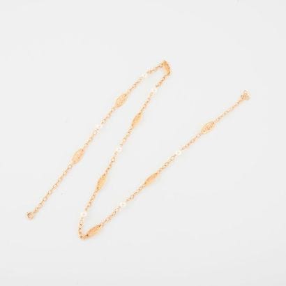 Necklace in yellow gold (750) with alternating...