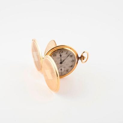 MOVADO


Soap pocket watch in yellow gold...