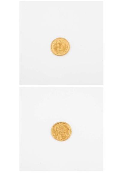 Valentinian 1st (364-375)

Solidus in gold,...
