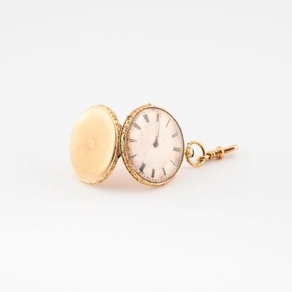 Pocket watch in yellow gold (750).

Guilloché...