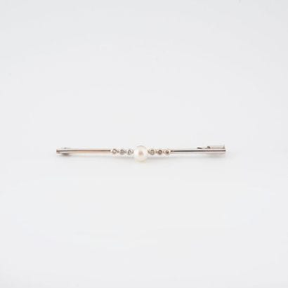 Barrette brooch in white gold (750) centred...