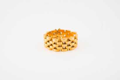 Tank bracelet in yellow gold (750) with five...