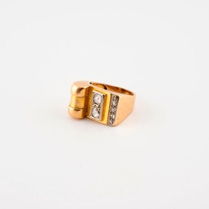 Tank ring in yellow gold (750) set with two...