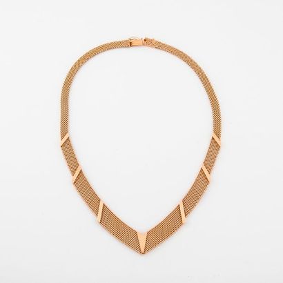 Crew-neck necklace in yellow gold (750),...