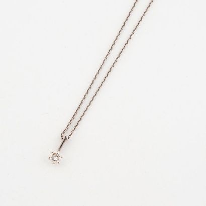 White gold (750) neck chain with a curb chain...