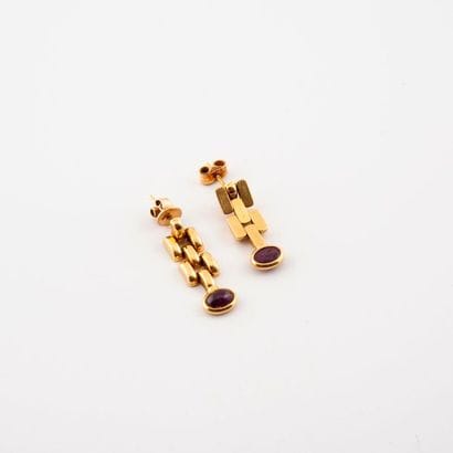 Pair of ear pendants with rice grain links...