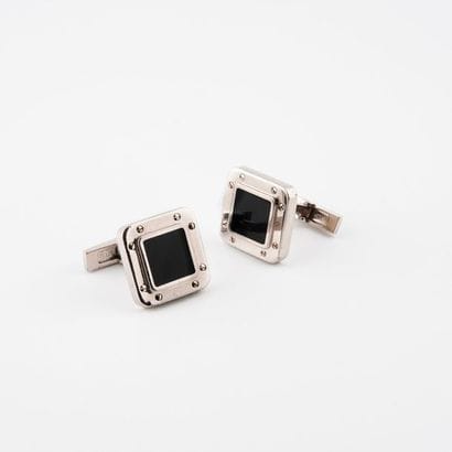 CARTIER, Paris, Santos 

Paire de boutons...