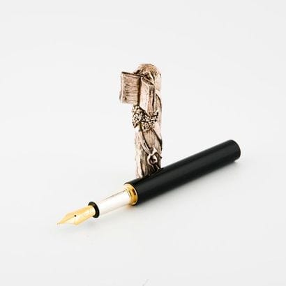 Michel AUDIARD (1951) 


Stylo plume. 2007.

Corps...